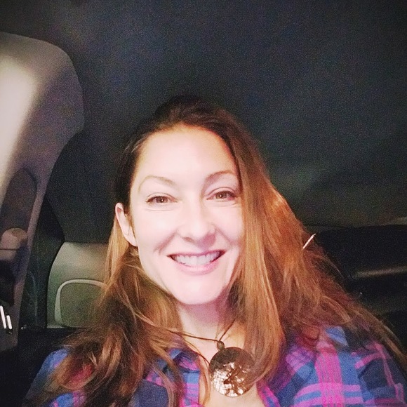 Meet your Posher, Megan - Picture 1 of 1